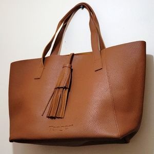 Tanger Tote Big Leather Bag